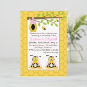 Schattigee Baby Bumblebee Twin Gir Baby shower Kaart (Staand voorkant)