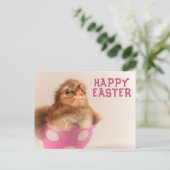 Schattigee Baby Chick in Easter Egg Feestdagenkaart (Staand voorkant)