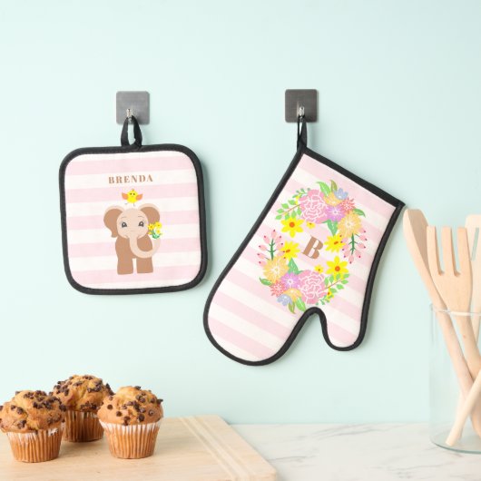 Schattigee Baby Elephant Flowers Monogram Kinder Ovenwant & Pannenlap Set (Insitu(Ophanging))