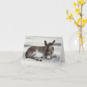 Schattigee Baby-ezel in de sneeuwkerst Kaart (Gele Bloem)