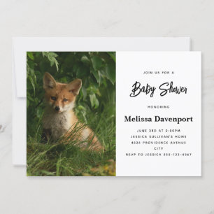 Schattigee Baby Fox in een Green Forest Baby showe Kaart