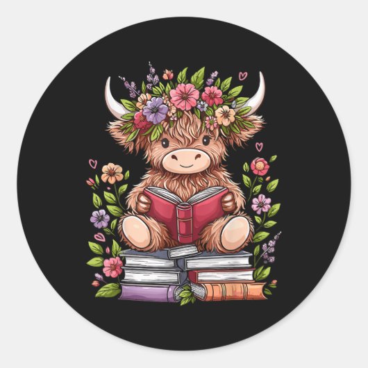 Schattigee Baby Highland Koe met leesboekenwurm Ronde Sticker (Voorkant)