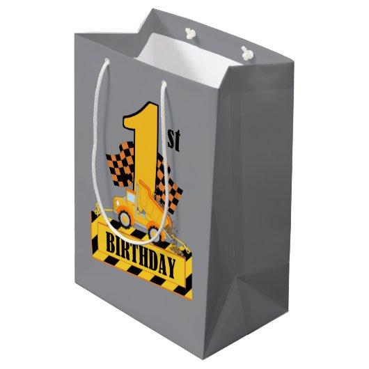 Schattigee baby jongen 1e verjaardag medium cadeauzakje (Achterkant Gekanteld)