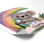 Schattigee Baby Koala Rainbow Aangepaste naam Poster (Hoek)