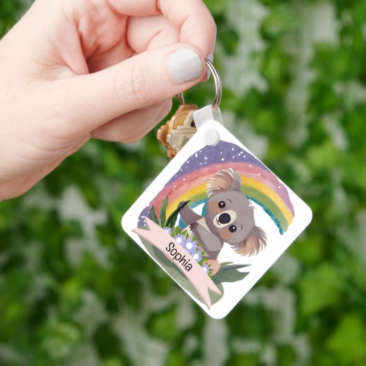 Schattigee Baby Koala Rainbow Aangepaste naam Sleutelhanger (Hand)