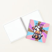 Schattigee Baby Koe Drink Boba Kawaii Cartoon Notitieboek (Binnen)