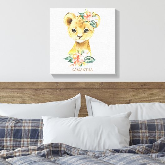 Schattigee baby leeuw met tropische bloemen gepers canvas afdruk (Insitu (Slaapkamer))