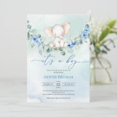 Schattigee baby olifant blauwe bloemeneucalyptus kaart (Staand voorkant)