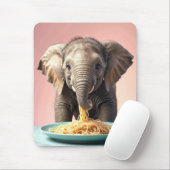 Schattigee Baby Olifant Eating Spaghetti Muismat (Met muis)