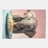 Schattigee Baby Olifant Eating Spaghetti Theedoek (Horizontaal)