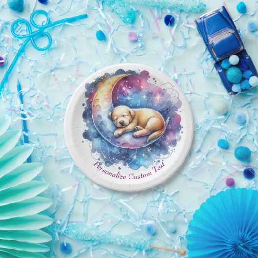 Schattigee Baby-puppy slaapt op de maan Papieren Bordje (Feest)