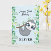 Schattigee Baby Sloth Happy 1st Birthday Wenskaart Kaart (Gele Bloem)