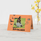 Schattigee Basset Hound op grappige Halloween-kaar Kaart (Gele Bloem)