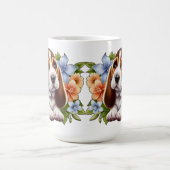 Schattigee Basset Hound Puppy Zittend Met Bloemen Koffiemok (Center)