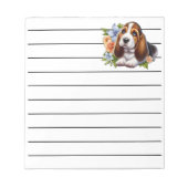 Schattigee Basset Hound Puppy Zittend Met Bloemen Notitieblok (Voorkant)