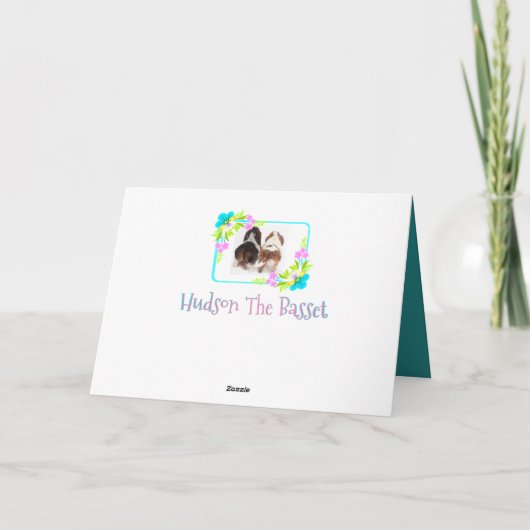 Schattigee Basset Puppy Op Bloemrijke Verjaardag D Kaart (Achterkant)