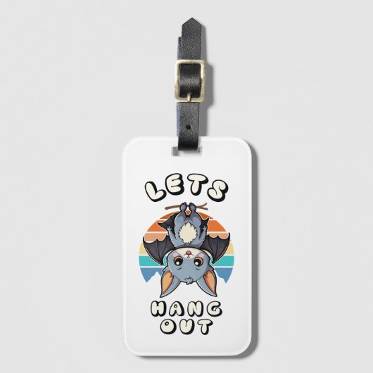 Schattigee Bat Hanging en Retro Sunset | Laten we Bagagelabel (Voorkant (verticaal))