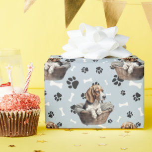Schattigee Beagle Puppy in Basket Paw Print Cadeaupapier