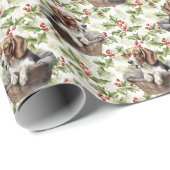 Schattigee Beagle Puppy in Mand Kerst Holly Cadeaupapier (Rol Hoek)
