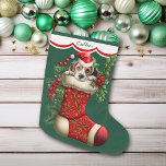 Schattigee Beagle Puppy Peking Grote Kerstsok<br><div class="desc">Deze Holiday kous heeft een afbeelding van een schattige bruine en witte Beagle puppy gluren uit een rode kous. Het afbeelding wordt omringd door holle, rode bessen en poinsettia bloeit, en is geplaatst op een kerstgroene achtergrond. Een wit geschulpte randontwerp met rode rand houdt uw aangepaste naam bovenaan. De achterkant...</div>