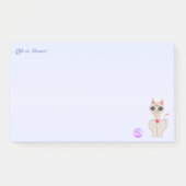 Schattigee Beige Cat Cartoon op lichtblauw Post-it® Notes (Voorkant)