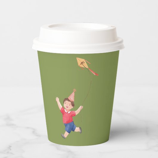 Schattigee bewerkbare groene picknick verjaardags  papieren bekers (Voorkant)