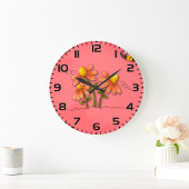 Schattigee bij en bloemenroze voorjaarstuin grote klok