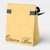 SCHATTIGEE BIJENKONINGIN MET HONINGRAATTENT GUNSTB BEDANKDOOSJES (Achterkant)