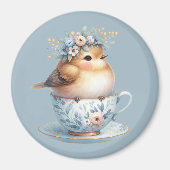 Schattigee Blauwe Vogel met Bloemenkroon in Teacup Magneet (Voorkant)