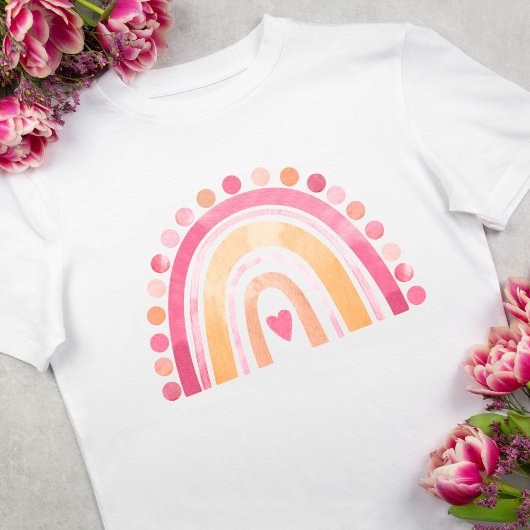 Schattigee Boho Waterverf Regenboog hart in roze T-shirt