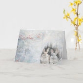 Schattigee bosdieren konijnen in sneeuwgroet kaart (Gele Bloem)