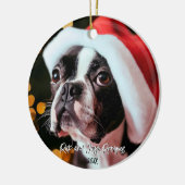 Schattigee Boston Terrier met oversized Santa Hat Keramisch Ornament (Links)