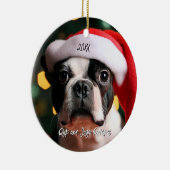 Schattigee Boston Terrier met Santa Hat Kerst Keramisch Ornament (Rechts)