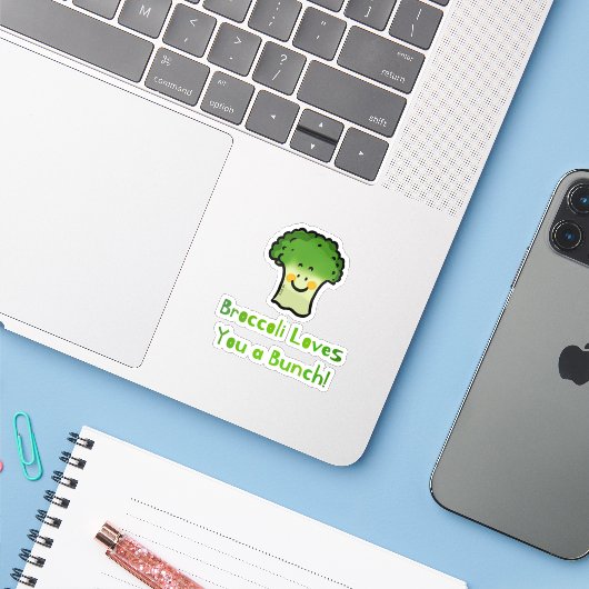 Schattigee Broccoli Pun Cartoon Design Sticker (Laptop met iPhone)