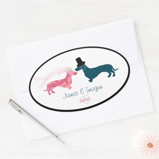 Schattigee bruid & bruidegom Dachshund Ovale Sticker (Envelop)