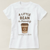 Schattigee bruine koffie "A Little Bean is Brewing T-shirt (Design voorkant)