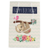 Schattigee bruine luiaard ondersteboven Verjaardag Medium Cadeauzakje (Achterkant)