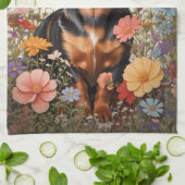 Schattigee bruine teckel en kosmos bloemen theedoek (Gevouwen)