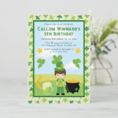 Schattigee Brunette Boy St Patrick's Kids Verjaard Kaart (Staand voorkant)