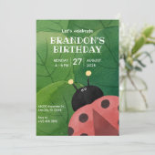 Schattigee bug verjaardag kaart (Staand voorkant)