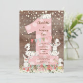 Schattigee Bunny Big One Girls Verjaardagsuitnodig Kaart (Staand voorkant)