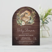 Schattigee Bunny Sage Green Floral Wood Arch Baby  Kaart (Staand voorkant)