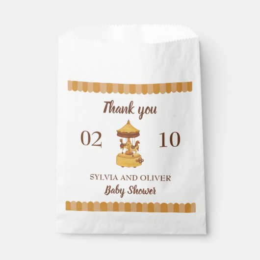 Schattigee carrousel genderneutraal baby shower bedankzakje (Voorkant)