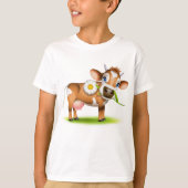 Schattigee Cartoon Dairy Koe met Bloem en Gras T-shirt (Voorkant)