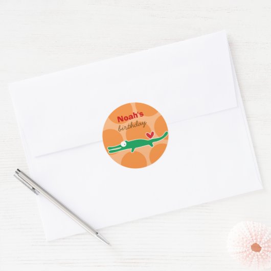 Schattigee Cartoon Groene Alligator Kind Verjaarda Ronde Sticker (Envelop)