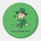 Schattigee cartoon kabouter met klaverblad en rege magneet (Voorkant)