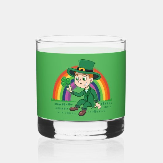 Schattigee cartoon kabouter met klaverblad en rege whisky glas (Voorkant)