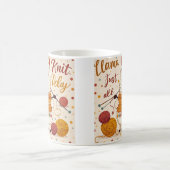 Schattigee Cartoon lama met een gebreide sjaal Koffiemok (Center)