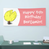 Schattigee cartoon met kaasverjaardag spandoek (Beurs)