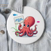 Schattigee, cartoon octopus met vis ronde button 6,0 cm (In situ)